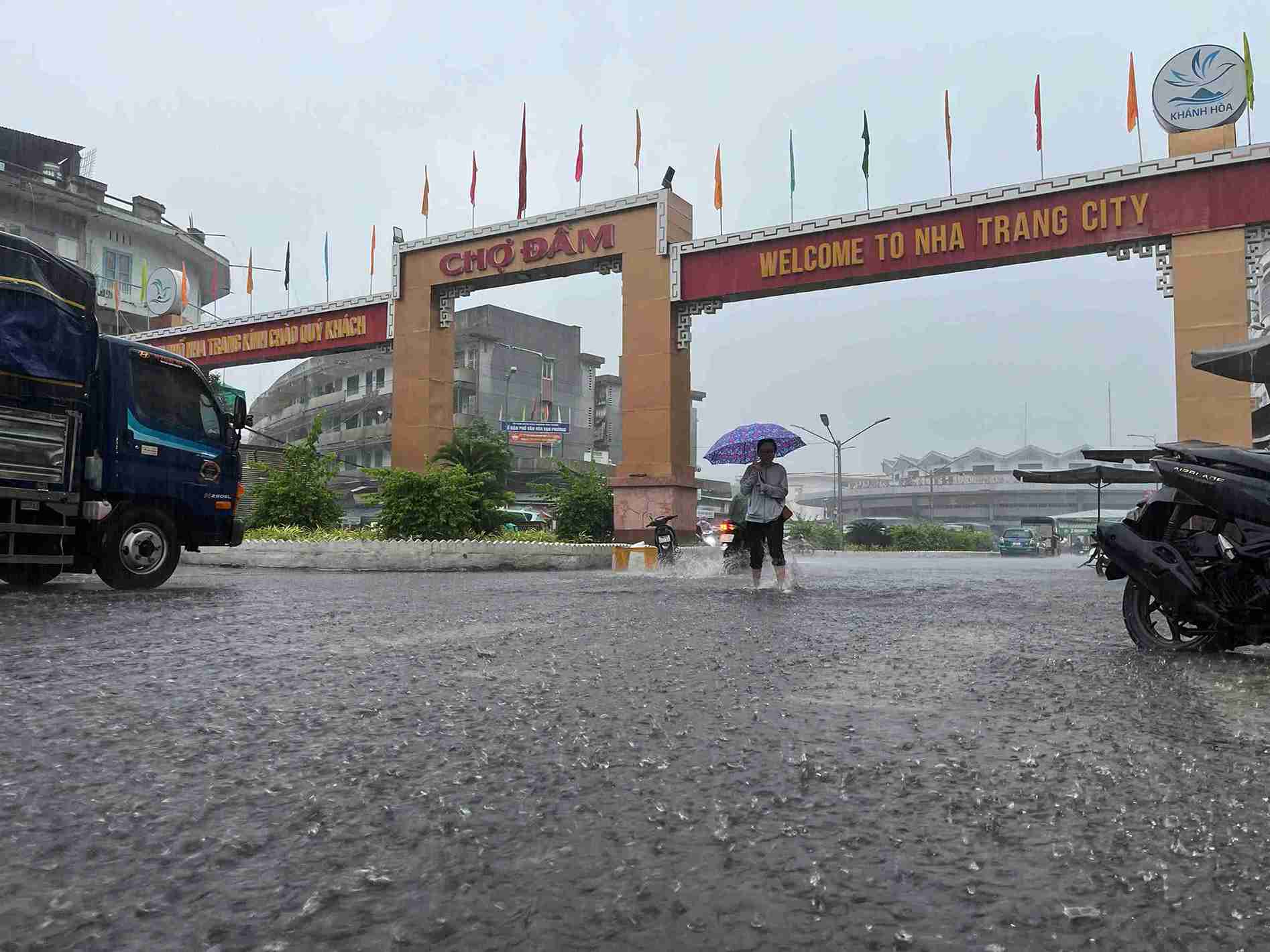 Cold air strengthens, Khanh Hoa temperature drops to 20–22 degrees C. Photo: Huu Long