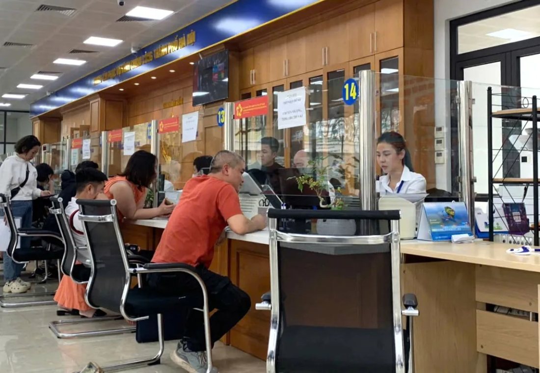 Hanoi City Public Administration Service Center - branch No. 4. Photo: Hanoi.gov.vn