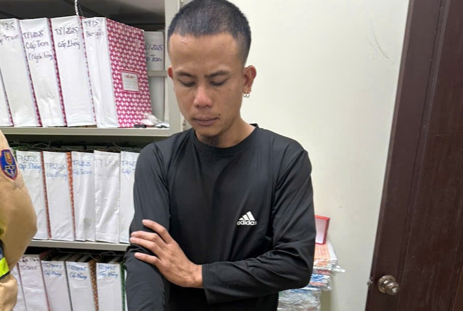 Tài xế liên quan đến ma túy. Ảnh: Trần Hồng.