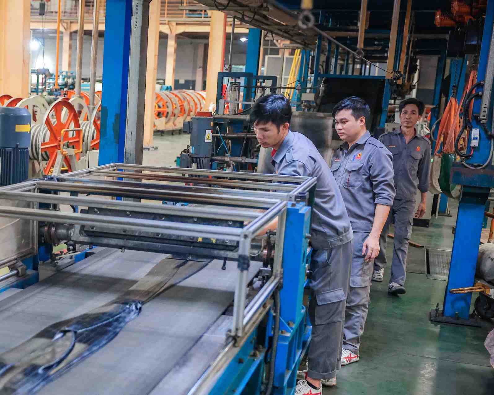 CDCS cung cong ty co nhieu hoat dong de cham lo doi song cho doan vien lao dong. Anh: Cong ty cung cap