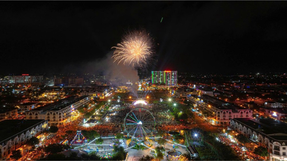 An Giang is expected to hold fireworks to welcome New Year's Eve at 4 locations. Photo: Phuong Vu