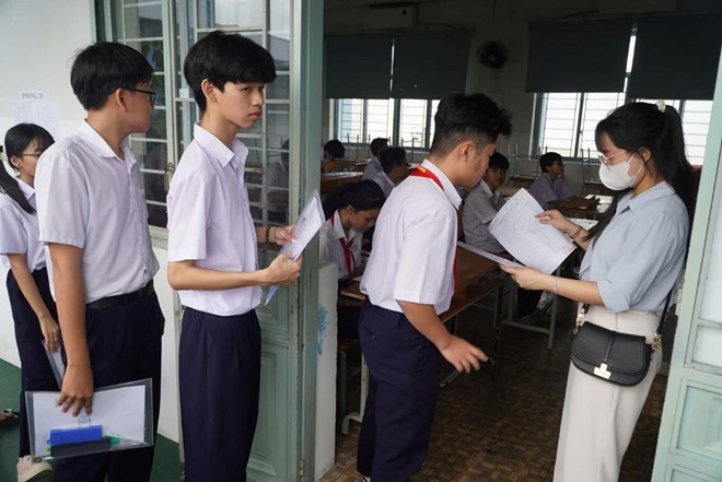 Candidates taking the entrance exam to 10th grade in Ho Chi Minh City in 2025. Photo: Chan Phuc