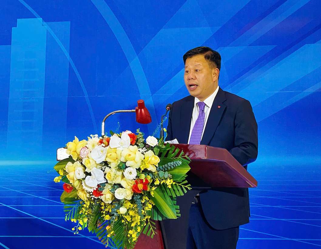 Ong Le Trung Kien - Pho Chu tich UBND thanh pho Hai Phong. Anh: Tuyet Lan