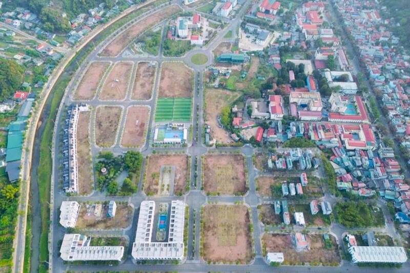 Picenza Riverside Son La urban area (Chieng An ward), the items are almost completed but very few households live there. Photo: Truong Son