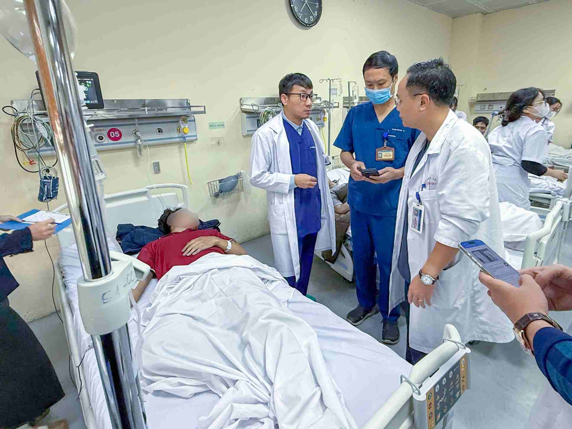 Cap cuu nan nhan vu chay nha tro rang sang 7.1. Anh: BVCC