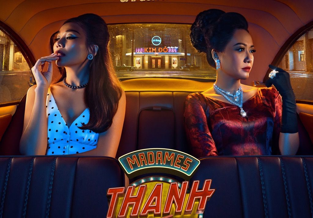Hong Anh, Thanh Hang act in a movie about Saigon dancers. Photo: Film crew