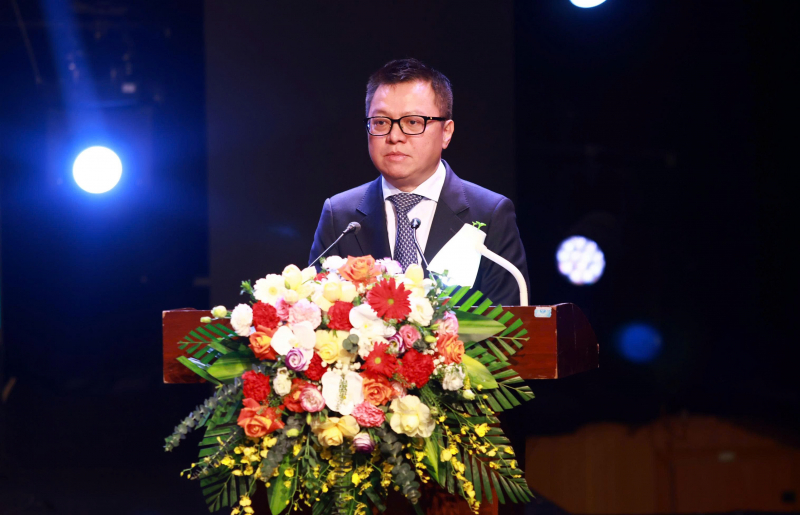 Dong chi Le Quoc Minh phat bieu chi dao tai buoi le.