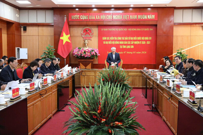 Toan canh buoi lam viec. Anh: Vu Dat