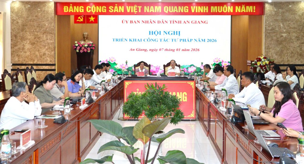 Nganh Tu phap tinh da hoan thanh 100% viec chuyen du lieu ho tich so hoa vao Co so du lieu ho tich dien tu toan quoc. Anh: Ngoc Mai