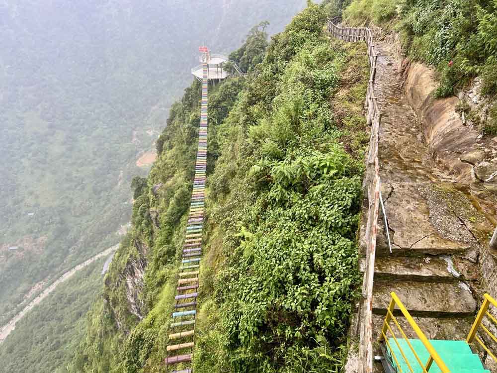 Co nhieu tro choi mao hiem trong khu du lich de thu thach long dung cam cua du khach.