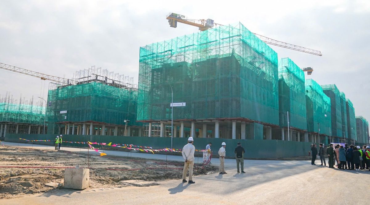 Secretary of the City Party Committee requests investors to focus on accelerating the progress of social housing projects in the city. Photo: Hai Phong E-Portal