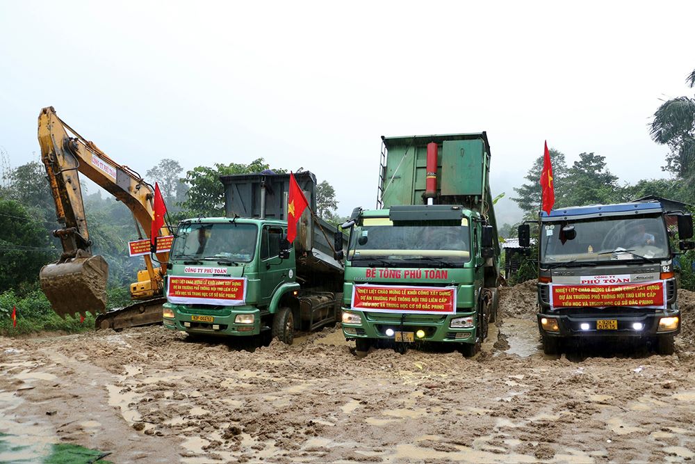 Groundbreaking ceremony of the Dak Pring Commune Inter-level Primary and Secondary Boarding School project. Photo: Da Nang City People's Committee
