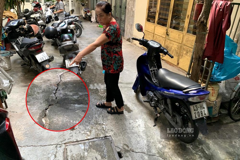 Construction of high-rise buildings on Le Duan street, Da Nang causes cracks in people's houses. Photo: Thanh Huyen
