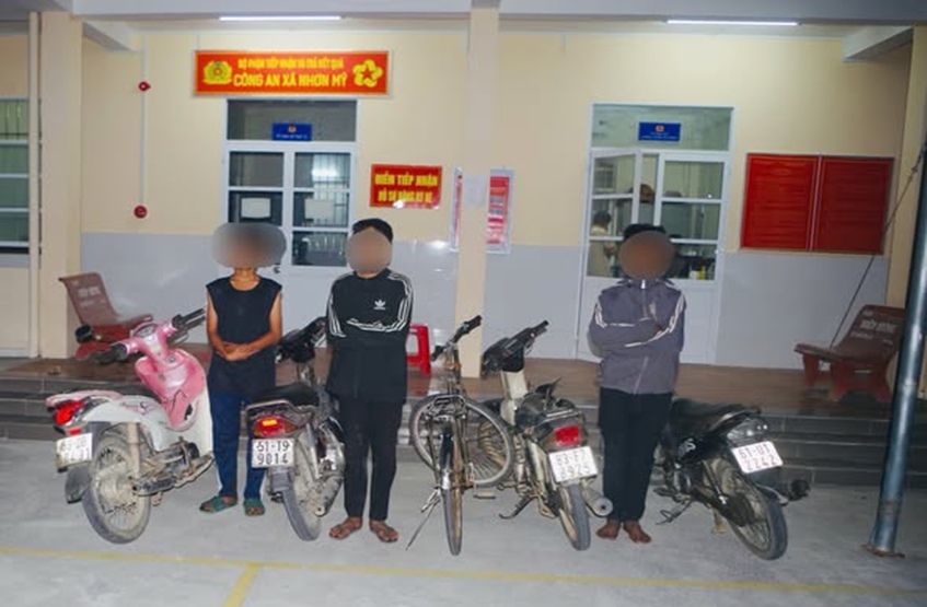 The subjects and exhibits at Nhon My Commune Police (Can Tho City). Photo: Can Tho City Police