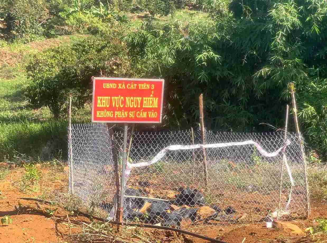 So chat doc hoa hoc CS tai xa Cat Tien 3 duoc phong toa nghiem ngat de xu ly. Anh: Ban Chi huy Phong thu Khu vuc 3 - Bao Lam cung cap