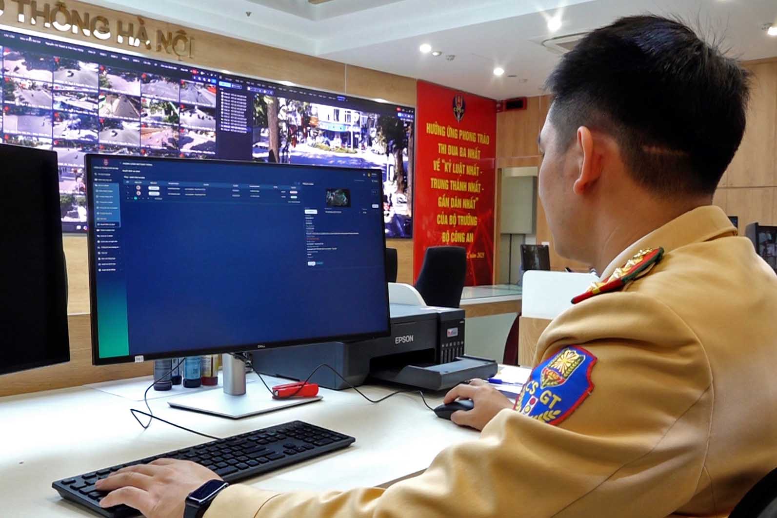 Instructions on how to check and pay remote fines via iHanoi application