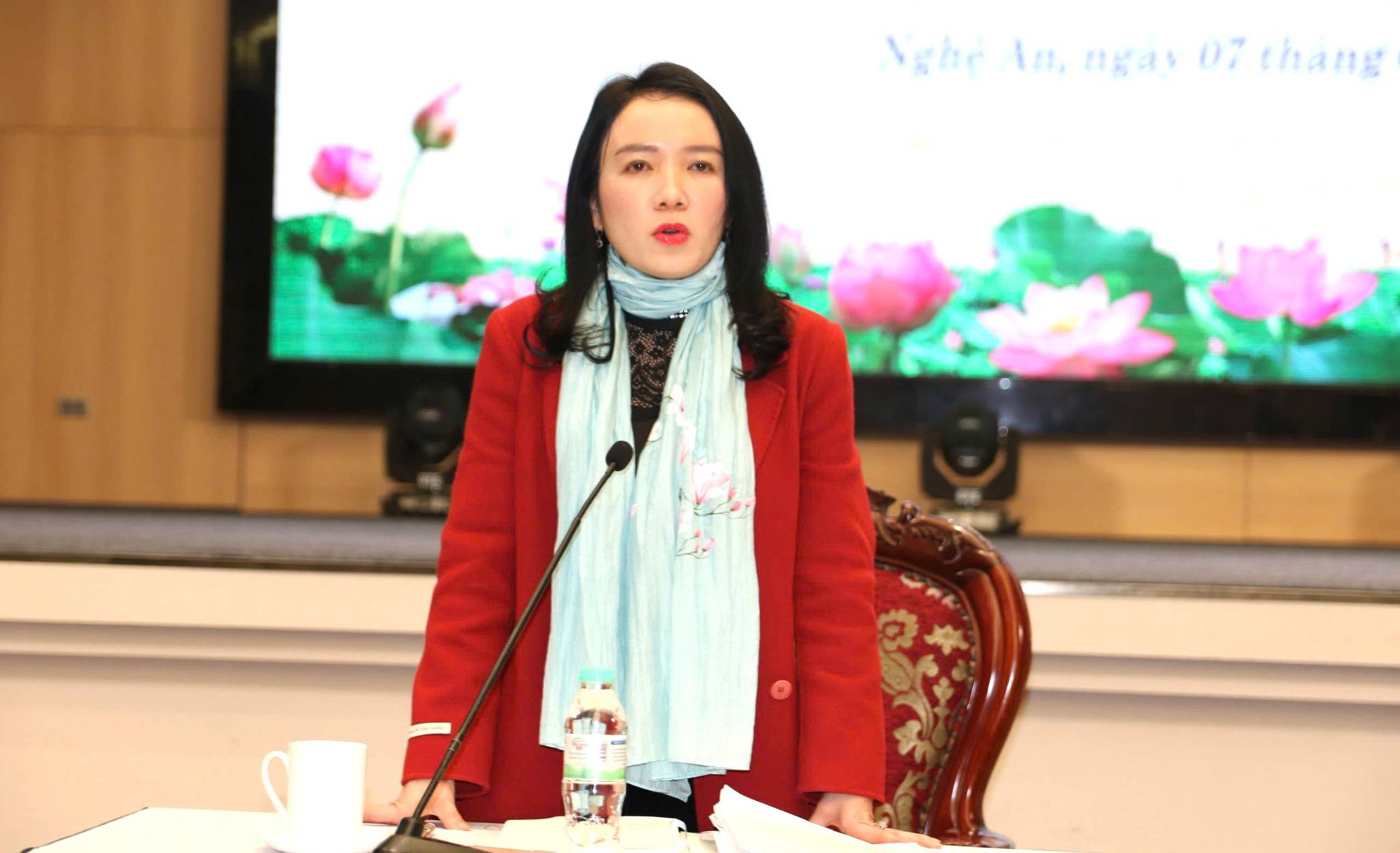 The Director of the Department of Culture, Sports and Tourism of Nghe An is authorized by the Provincial People's Committee to resolve administrative procedures in the fields of journalism, publishing, and electronic information. Photo: Doan Hoa