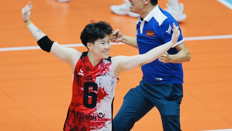 선수 김리엔은 앞으로 탄호아 여자 배구팀과 계약할 가능성이 높습니다. 사진: VFV