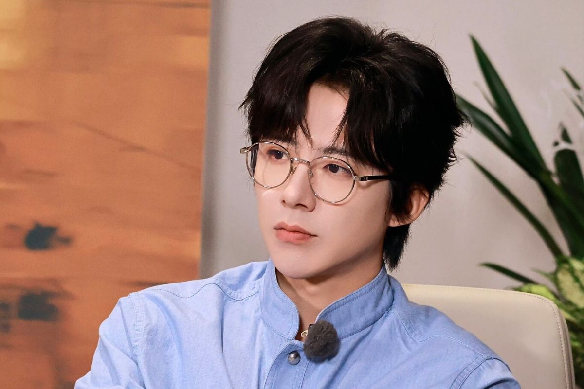 Male singer and actor Luu Vu Ninh. Photo: Producer