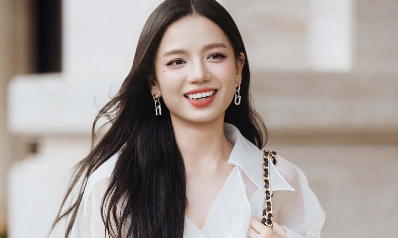 Actress Ha Anh became famous after the movie "Red Rain". Photo: Character provided.