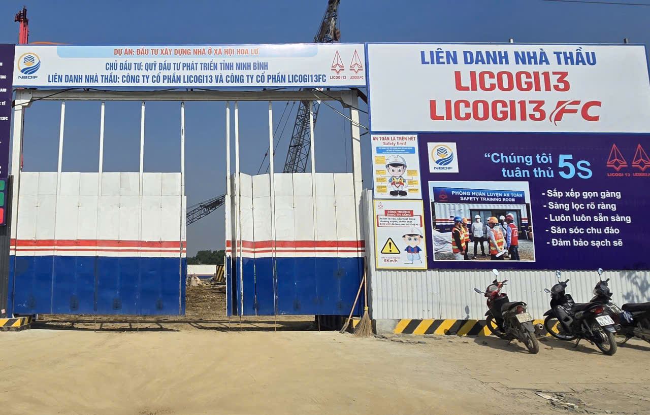 The social housing construction investment project in Hoa Lu ward (Ninh Binh) is being focused on speeding up progress. Photo: Dieu Anh