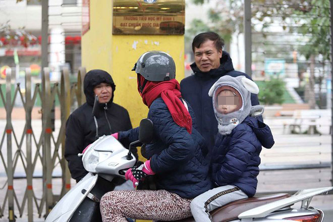 Many elementary schools in Hanoi postpone classes. Photo: Song Huu