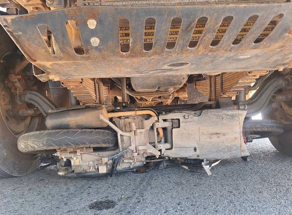 Escena del accidente con camion volquete que causo la muerte de una joven en Ciudad Ho Chi Minh. Foto: Dinh Trong