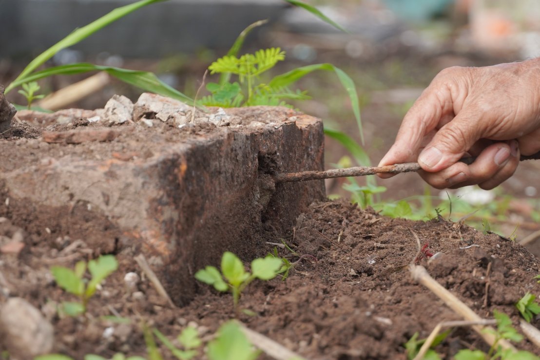 Du an co tong muc dau tu ban dau hon 25,7 ti dong, sau nhieu lan dieu chinh tang len hon 74,4 ti dong. Den nay, du an da duoc bo tri khoang 16,5 ti dong von, giai ngan gan 13 ti dong, dat hon 78% ke hoach. Cong tac boi thuong, ho tro va tai dinh cu da hoan thanh, song viec di doi ha tang ky thuat, nhat la duong dien cao the 110kV, van chua duoc thuc hien.
