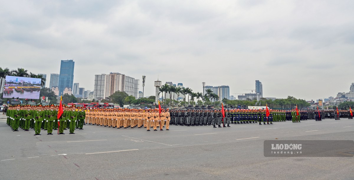 The Ministry of Public Security organizes to collect people's opinions on the consideration of commendation for 1 Police Senior Colonel. Photo: To The