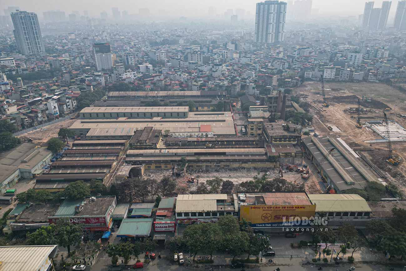 Cong ty co phan Cao su Sao Vang tai so 231 Nguyen Trai (phuong Khuong Dinh) nhin tu tren cao. Anh: Thien Nhan