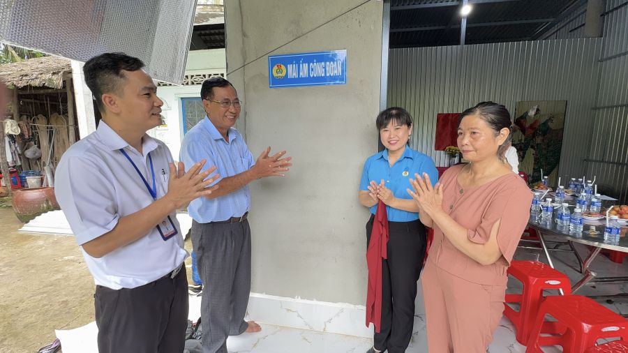 The house from the Trade Union Warm House program helps workers stabilize their lives. Photo: Hoang Loc