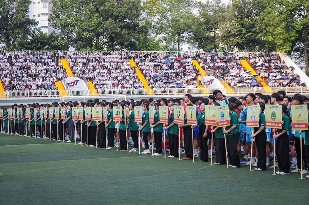 35 doi tham du giai tai khu vuc TPHCM. Anh: Doc Lap