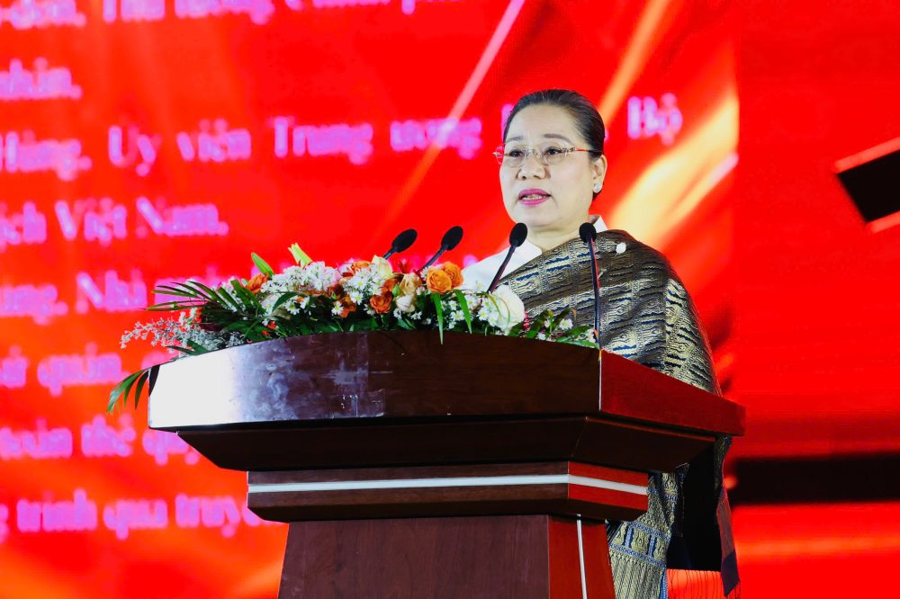 Bo truong Bo Van hoa va Du lich Lao Suansavanh Viyaketh phat bieu dap tu. Anh: Cuc Hop tac quoc te