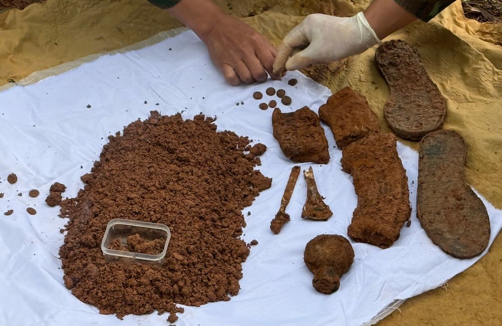 Martyrs' remains and many artifacts are gathered. Photo: Hung Tho