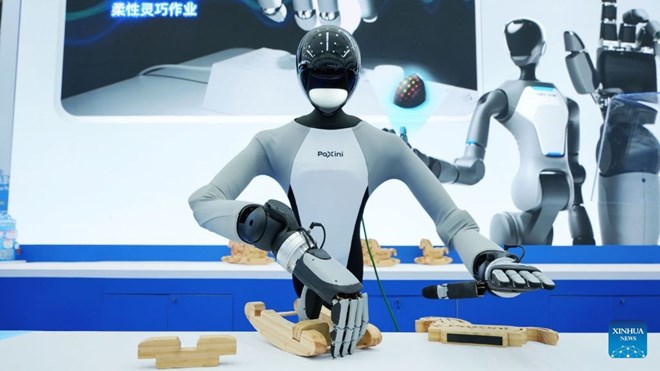 Trung Quốc mở rộng ứng dụng robot, AI trong các ngành công nghiệp