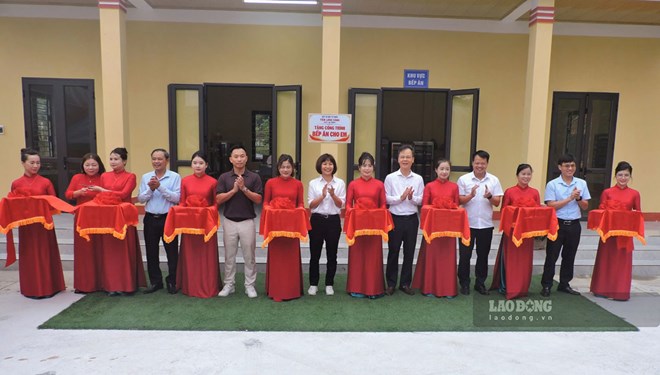 Quỹ Xã hội từ thiện Tấm lòng Vàng khánh thành công trình “Bếp ăn cho em” tại Lào Cai