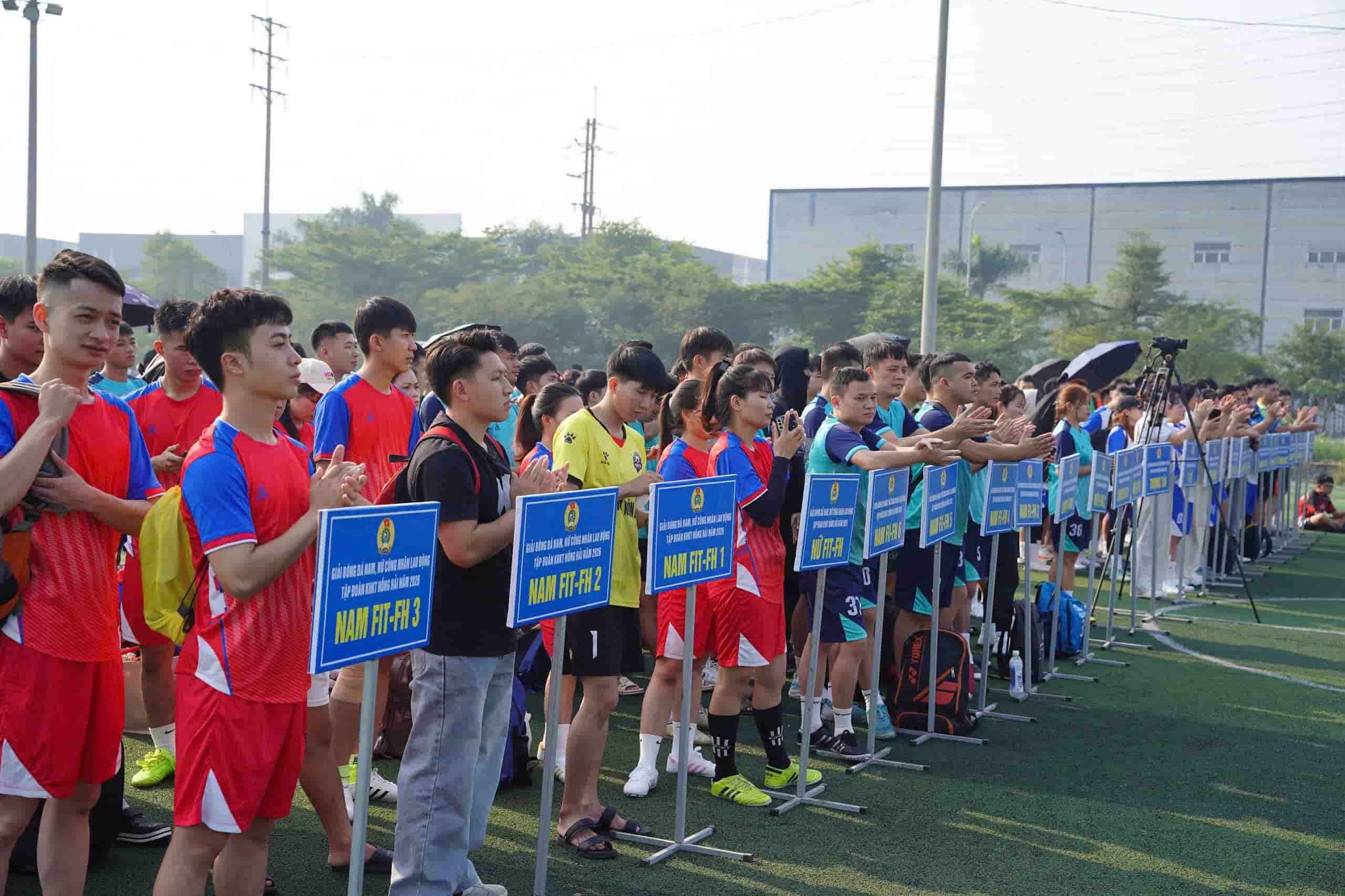 More than 370 workers participate in the 2026 Hong Hai Group Men's and ...