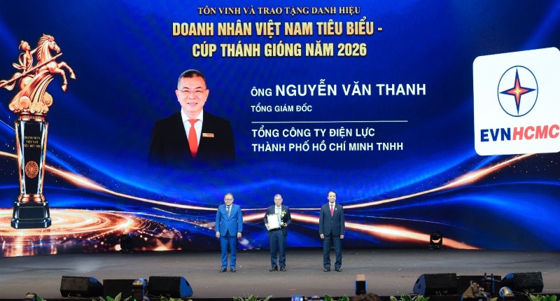 General Director of EVNHCMC honored as 