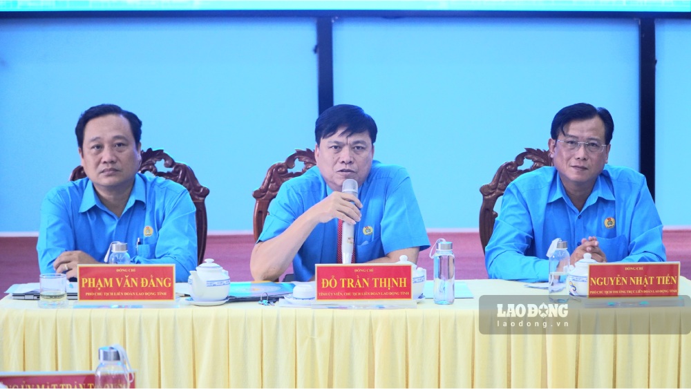 Điều hành hội nghị. Ảnh: Nguyên Anh