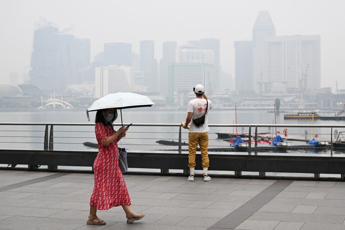 Early warning of air pollution, tracing sources of emissions