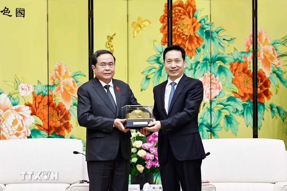 National Assembly Chairman Tran Thanh Man receives Shaanxi Provincial ...