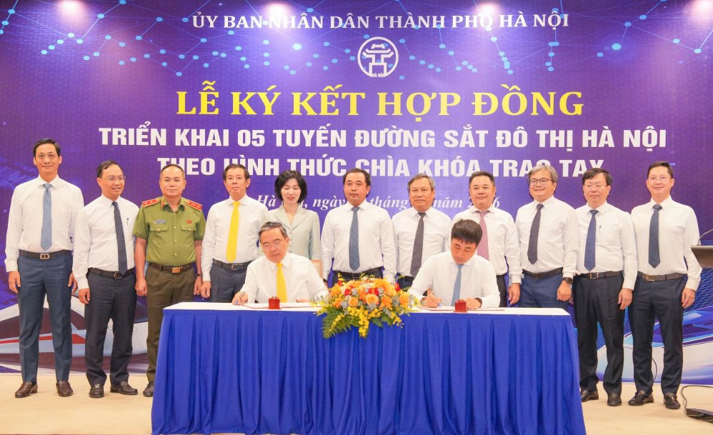 Hanoi signs contract to deploy 5 urban railway lines, target to be ...