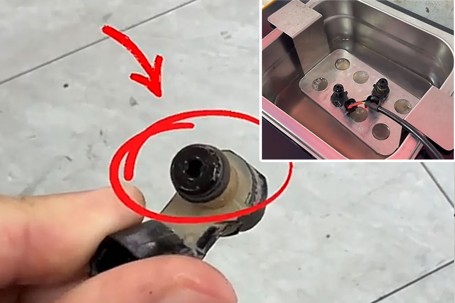 Signs of motorcycle throttle need to be checked