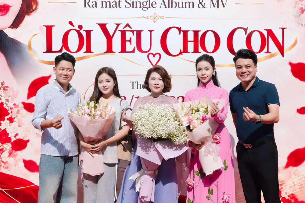Ca sĩ Phương Mai hạnh phúc khi nhận được sự ủng hộ