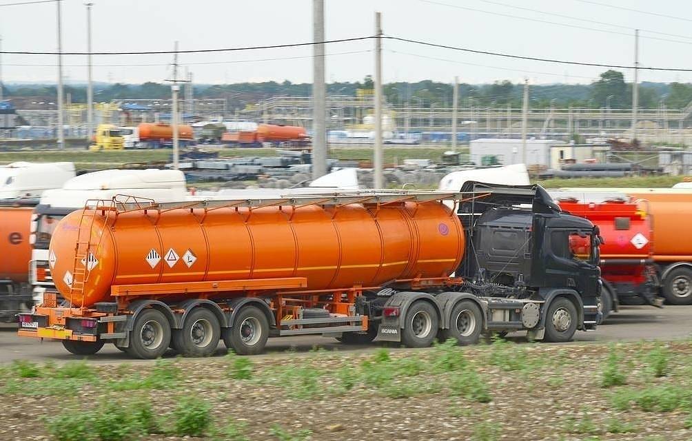 EU resolutely tightens sanctions on Russian oil despite energy crisis
