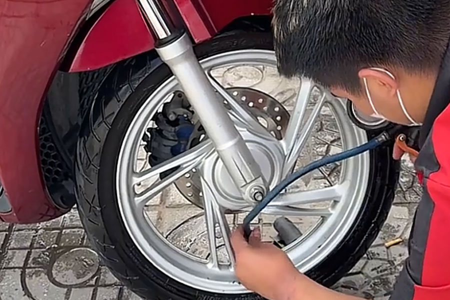 Repeated tire changes help limit uneven wear