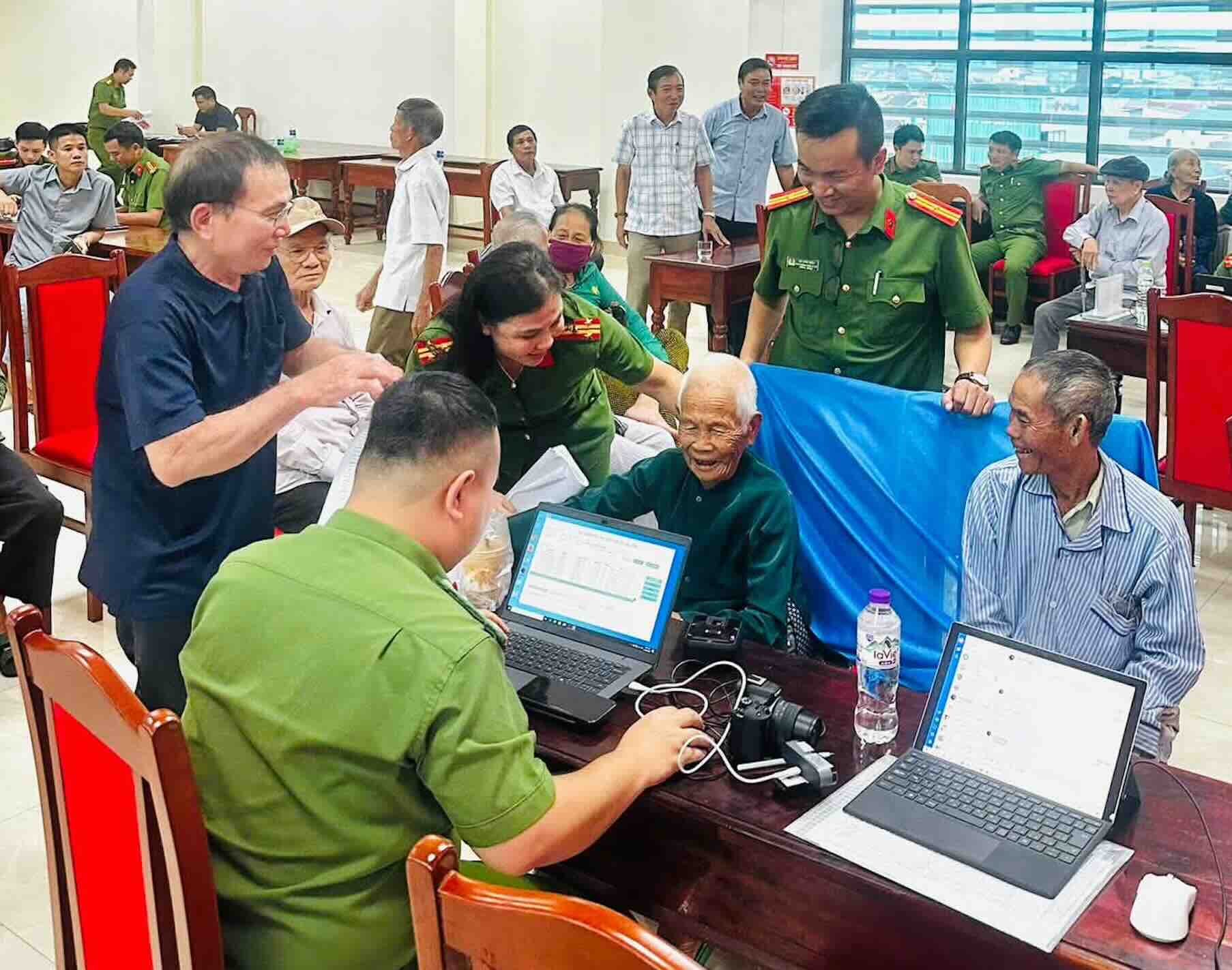 Quang Tri collects 1,339 DNA samples of relatives of martyrs in phase 4