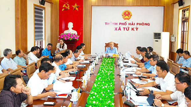 Hai Phong Chairman inspects key projects