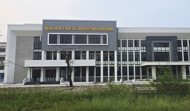 Ninh Binh continues to arrange to reduce 1 department, 21 public non ...