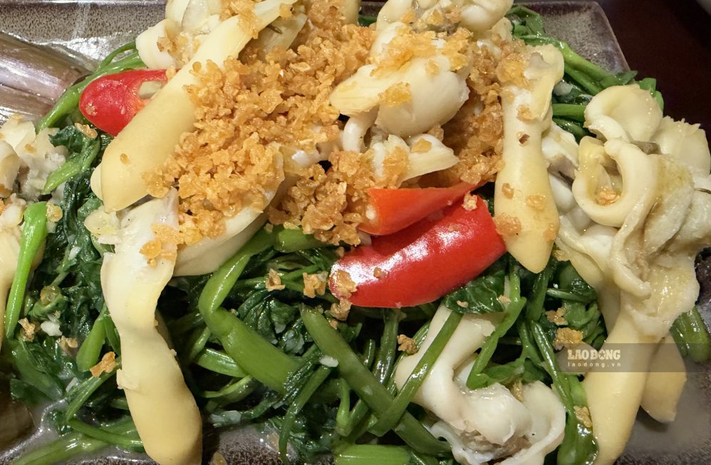 How to stir-fry fingernail snails with crispy and delicious water spinach